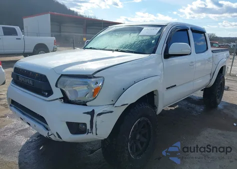 2015 Toyota Tacoma Base V6 z USA, uszkodzony, nr VIN 5TFLU4EN4FX127928